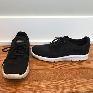 vans black tennis shoes sz 9